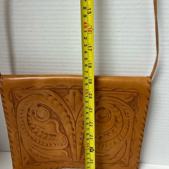 Tan Tooled Leather Western Boho Artsy Gypsy Crossbody Purse Women's Bag - Picture 5 of 5